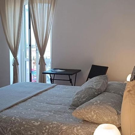 Velia'S Home Casa Vacanze B&B Castel Sant'Elia Luaran gambar